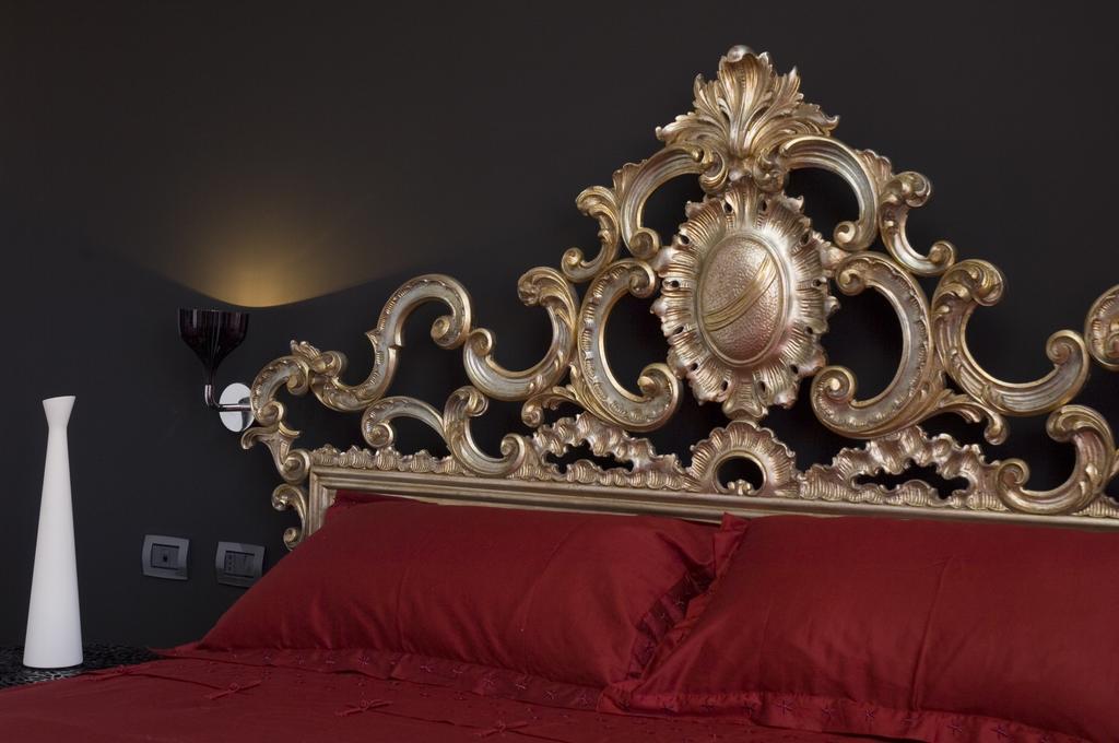 Eh13 Luxury Accommodation คาตาเนีย ภายนอก รูปภาพ