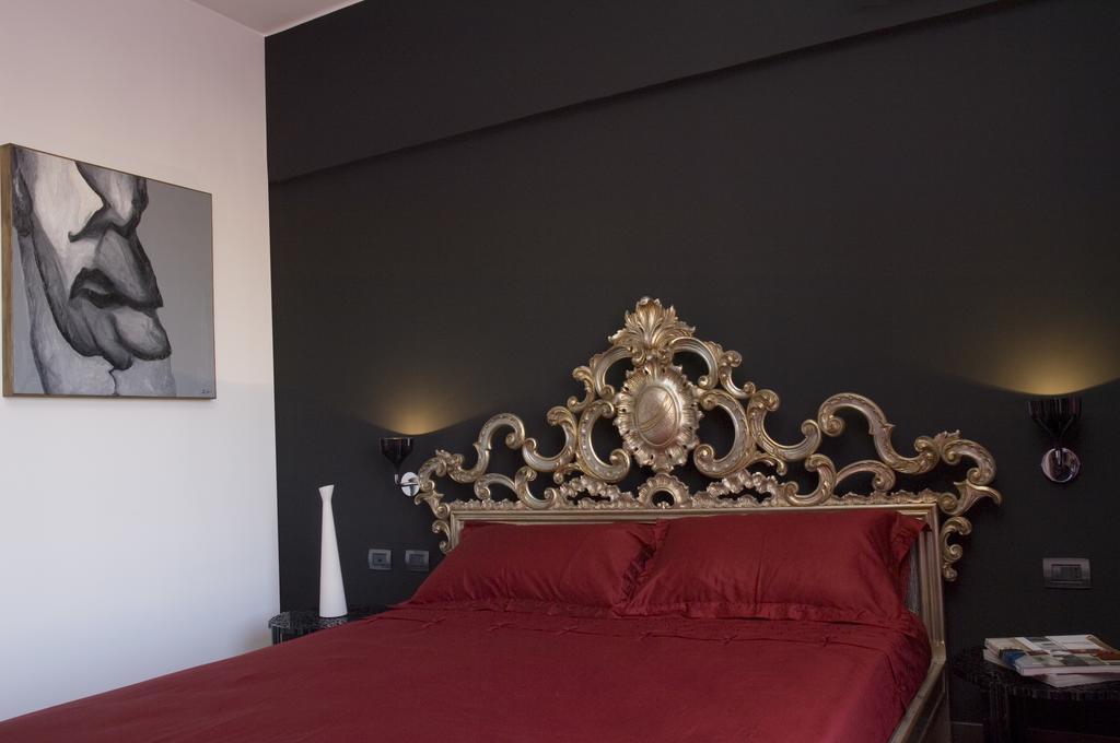 Eh13 Luxury Accommodation คาตาเนีย ภายนอก รูปภาพ