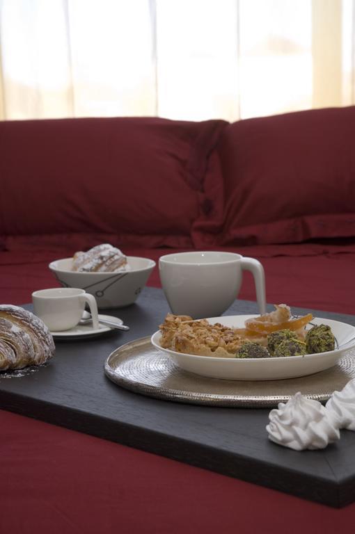 Eh13 Luxury Accommodation คาตาเนีย ภายนอก รูปภาพ