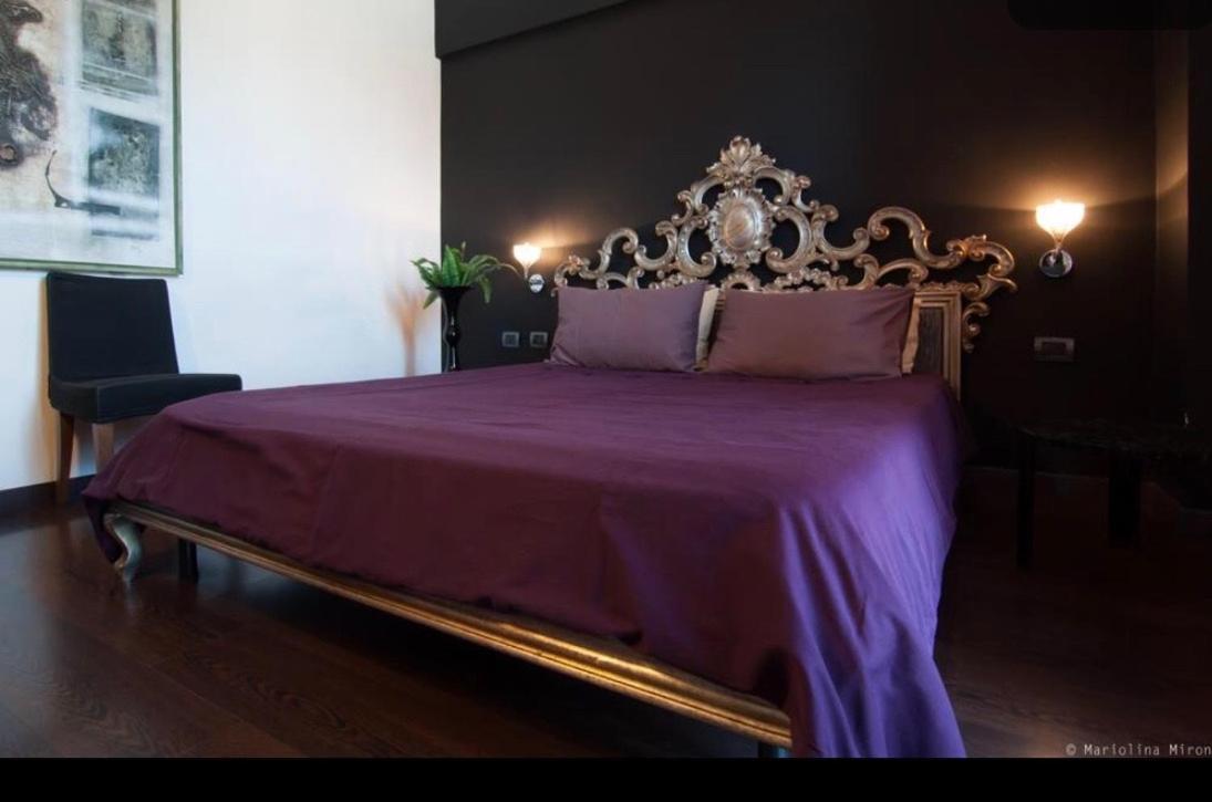 Eh13 Luxury Accommodation คาตาเนีย ภายนอก รูปภาพ